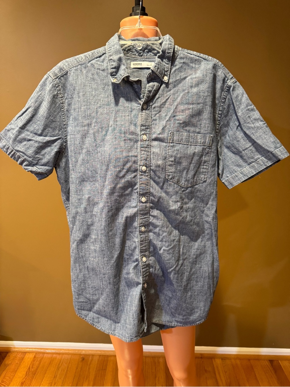 Sonoma Chambray Short-Sleeve Button-Down Shirt in Light Blue